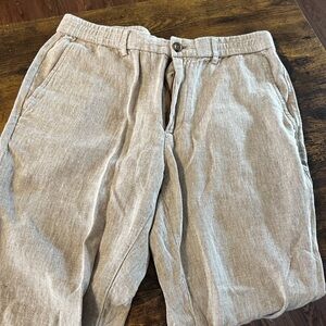 Banana Republic Tan Chinos Versatile Comfort
